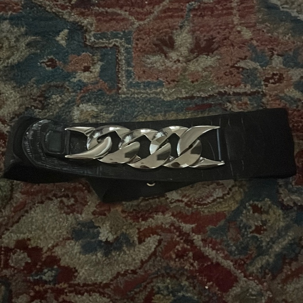 Bebe high waisted belt